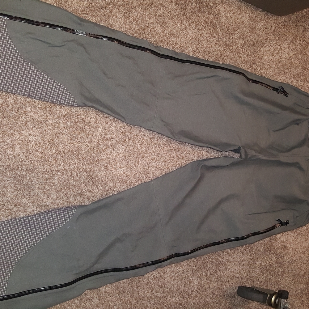 Overalls - Picture 4 of 8